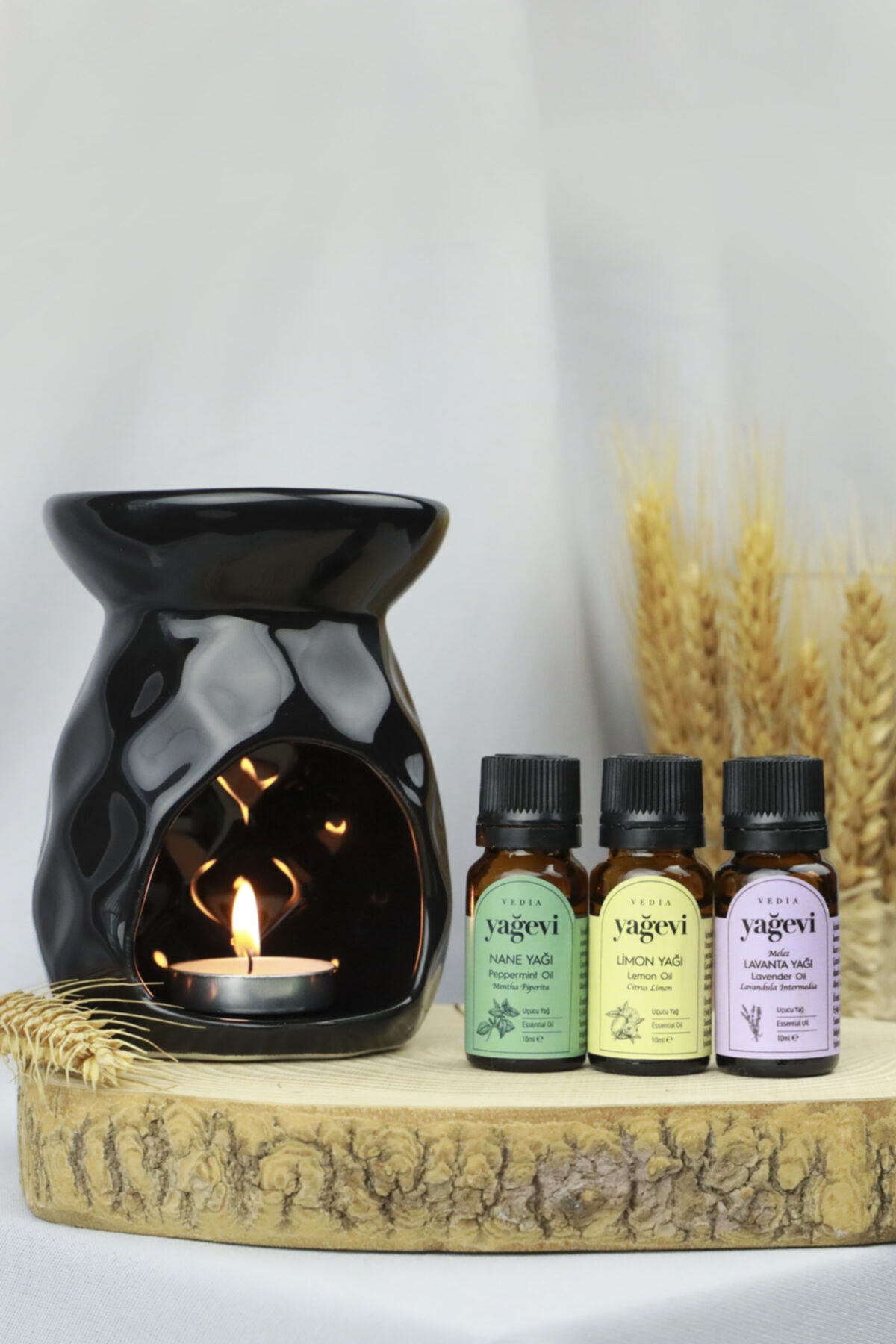 Buhurdanlıklı Uçucu Yağ Seti – Lavanta, Limon & Nane | 3 x 10 ml Buhurdanlıklı Uçucu Yağ Seti – Lavanta, Limon & Nane | 3 x 10 ml